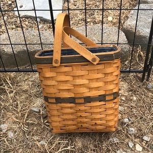 Longaberger collectors club membership basket